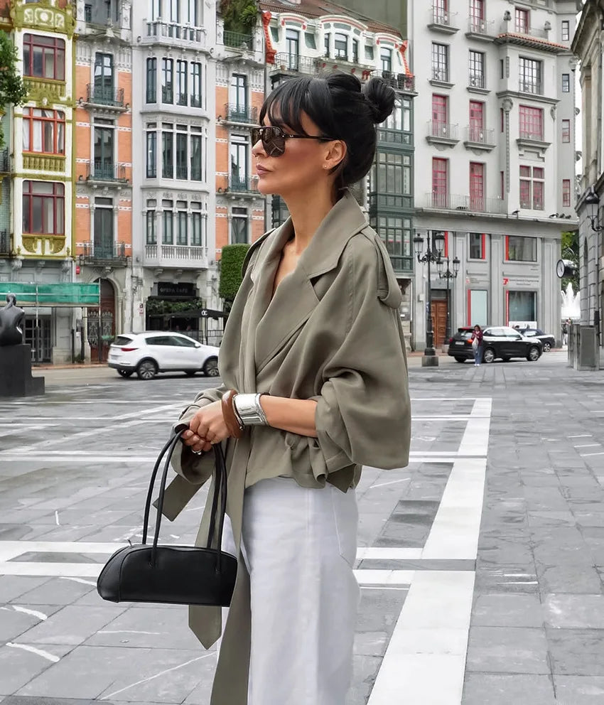 Gabardina lisa con cordones y solapa para mujer, abrigo corto holgado a la moda con mangas largas y hombros anchos, prendas de vestir para ir al trabajo de otoño 2025