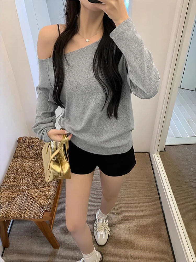 Camiseta de manga larga con hombros descubiertos para mujer, Top holgado Sexy con un hombro al descubierto, camisetas básicas informales, blusa Preppy escolar para primavera y otoño