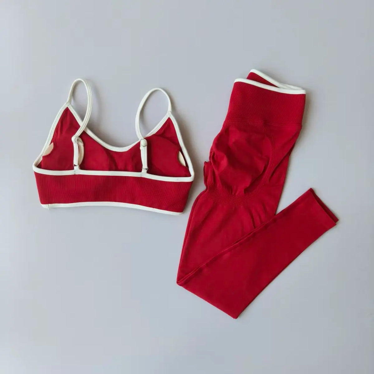 Conjunto Deportivo Mujer 2 Piezas – Top + Leggings