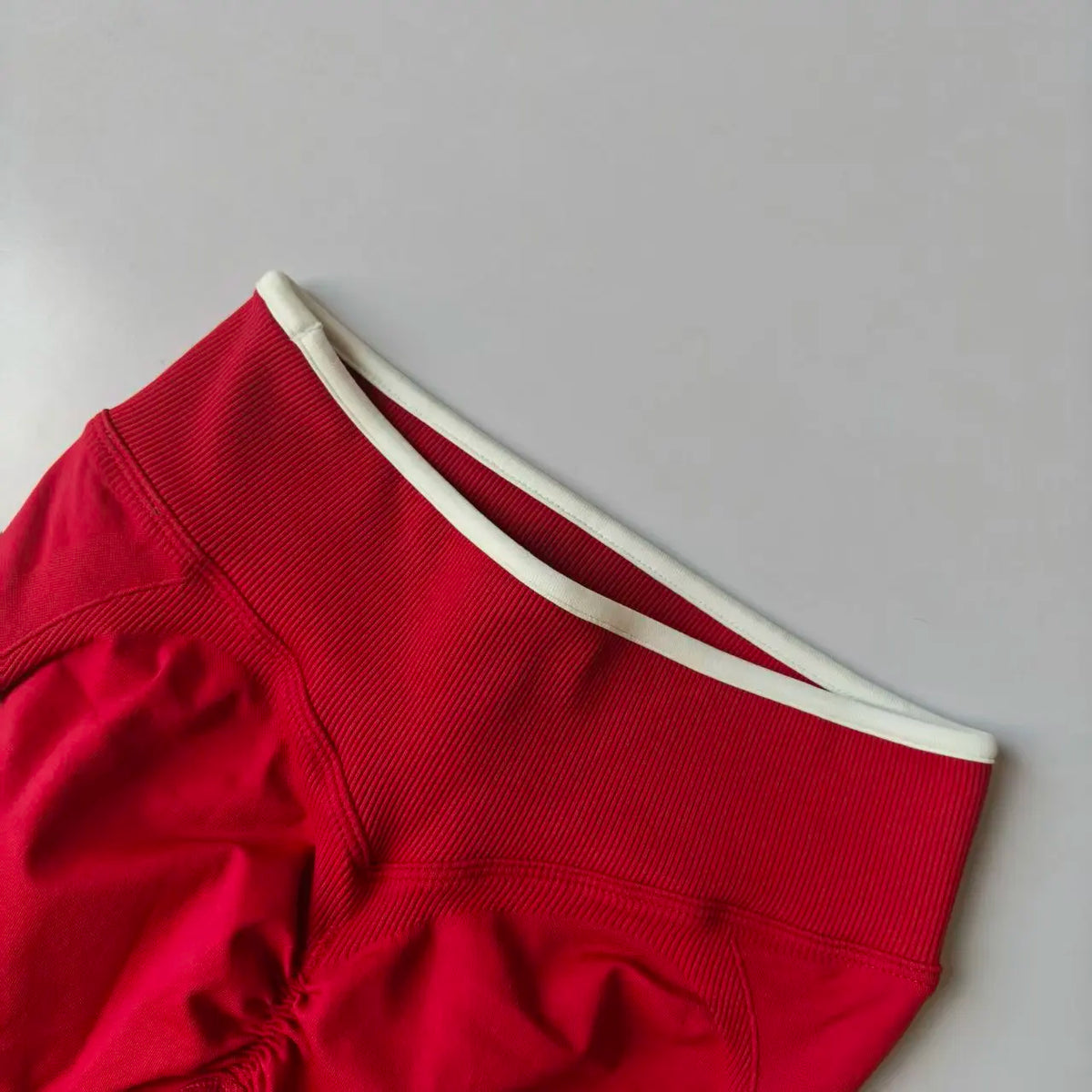 Conjunto Deportivo Mujer 2 Piezas – Top + Leggings