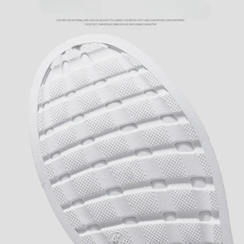 Zapatos informales Mocasines Zapatillas de deporte de cuero británico Zapatos planos Zapatos clásicos de cuero para hombres Primavera Verano Nuevos mocasines de diseñador de moda