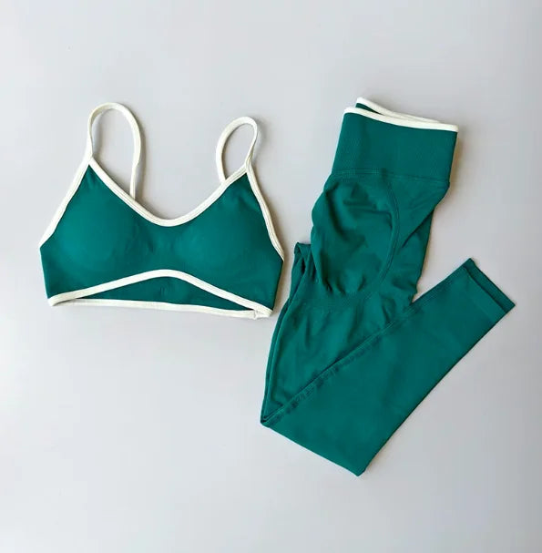 Conjunto Deportivo Mujer 2 Piezas – Top + Leggings