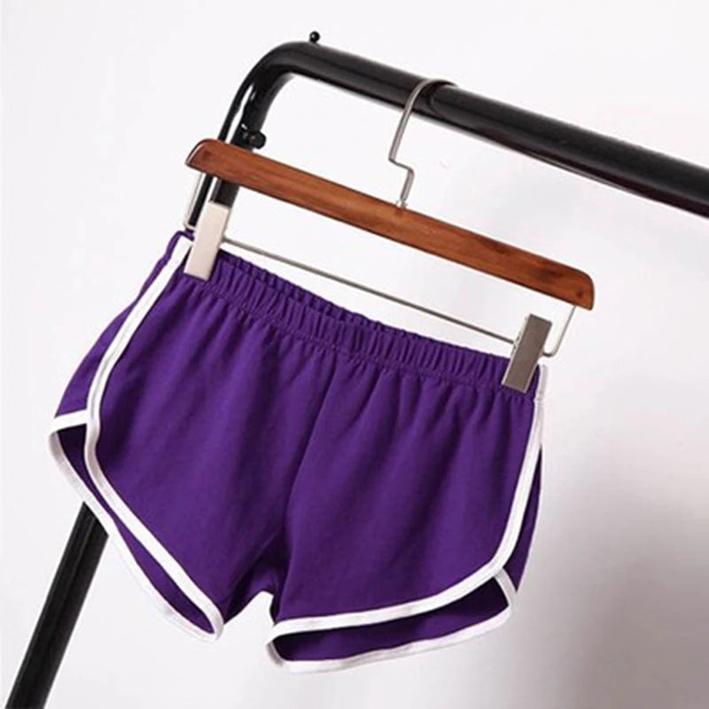 Pantalones cortos deportivos para mujer, novedad de verano 20224, pantalones cortos ajustados antivaciados de Color caramelo, pantalones cortos informales con cintura elástica para playa Correndo