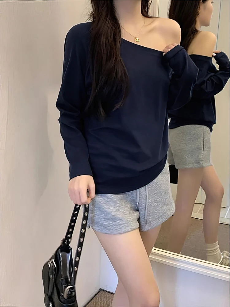 Camiseta de manga larga con hombros descubiertos para mujer, Top holgado Sexy con un hombro al descubierto, camisetas básicas informales, blusa Preppy escolar para primavera y otoño