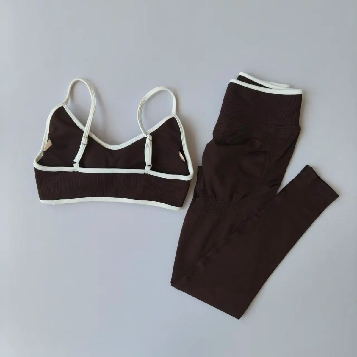 Conjunto Deportivo Mujer 2 Piezas – Top + Leggings