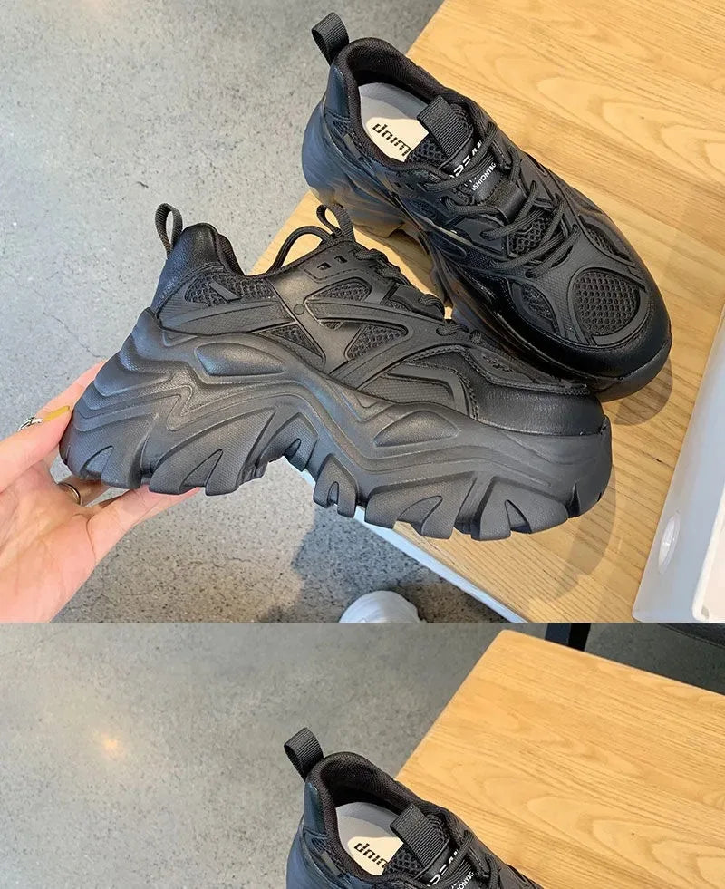 Nuevos zapatos deportivos de plataforma a la moda para mujer, zapatillas gruesas informales negras de verano 20224, zapatos de plataforma de cuero de malla para mujer
