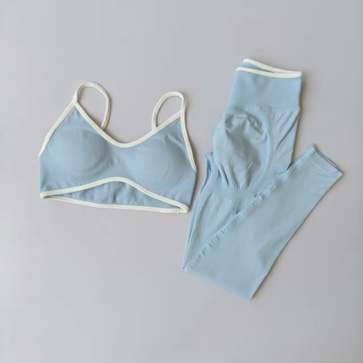 Conjunto Deportivo Mujer 2 Piezas – Top + Leggings