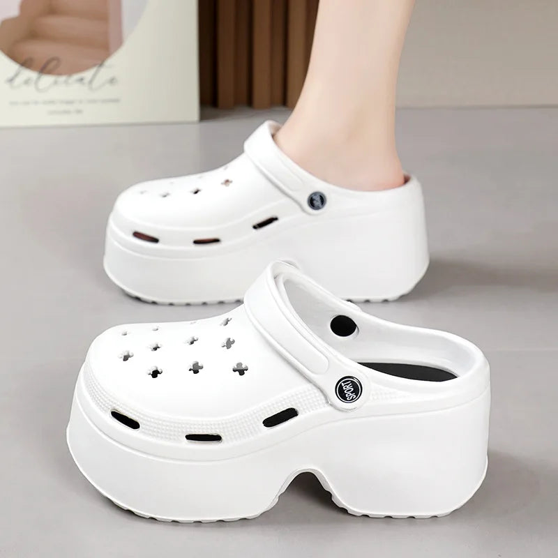 Sandalias de mujer de 9CM de espesor, novedad de 2023, zapatillas de verano, tacón alto, suela suave, zapatos para jardín y playa, zapatos impermeables con agujeros para mujer