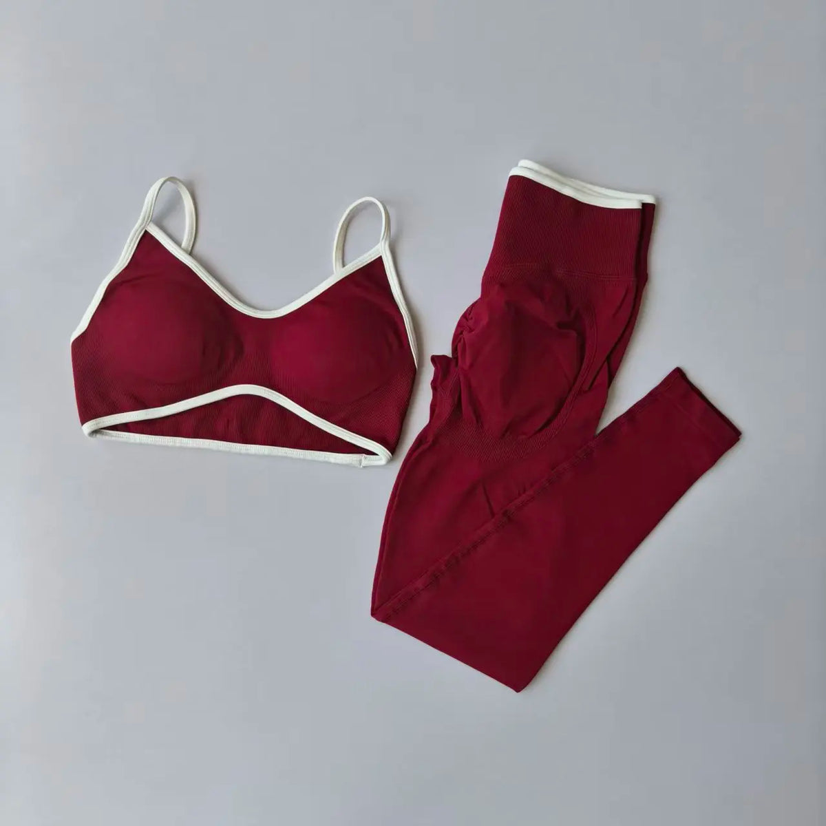 Conjunto Deportivo Mujer 2 Piezas – Top + Leggings