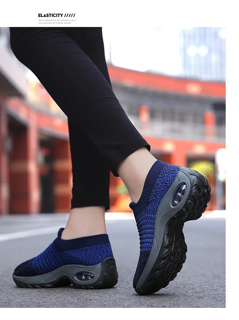 Zapatillas de deporte para mujer, moda de verano, zapatos deportivos informales negros, malla transpirable, ligero, cojín de aire, calzado antideslizante para correr