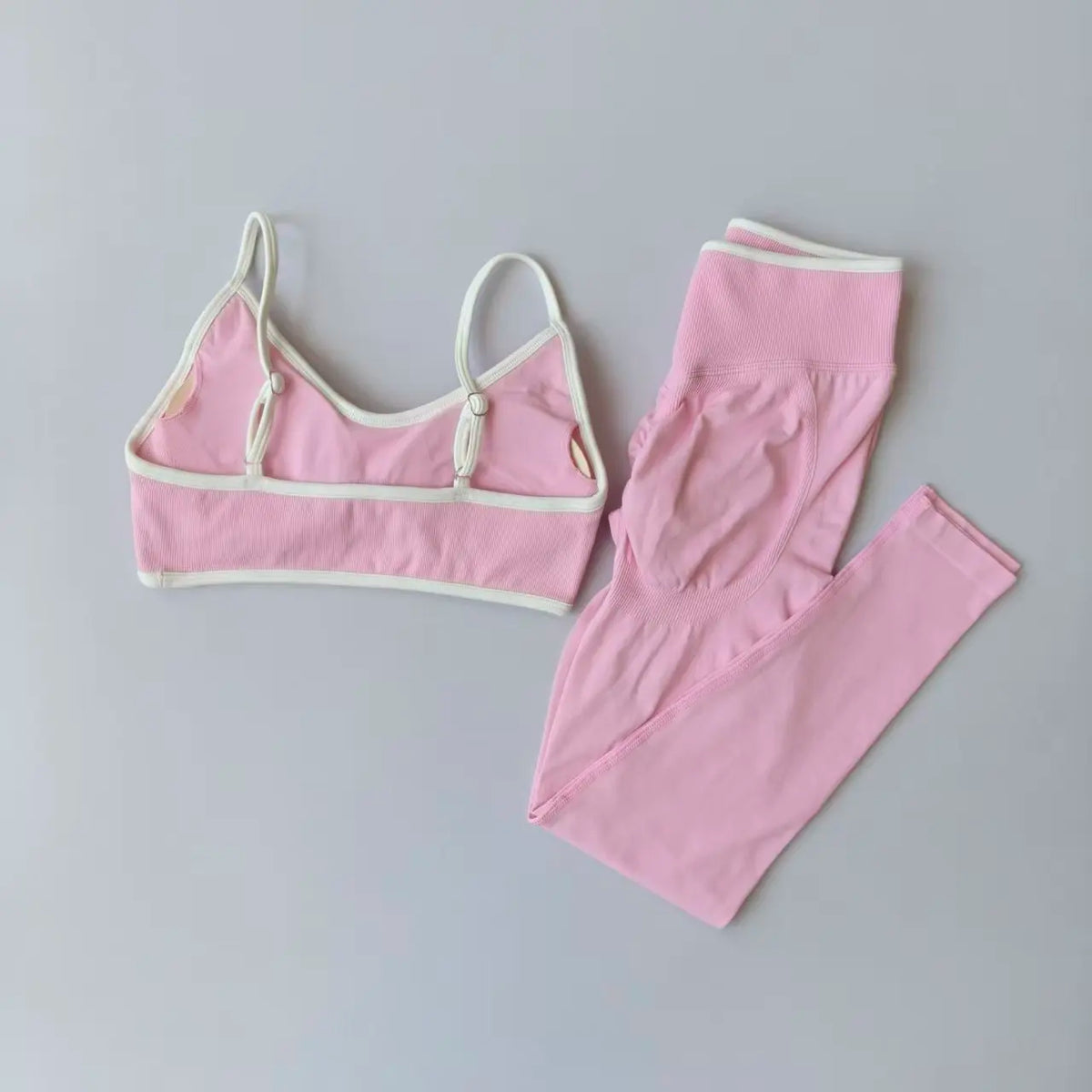 Conjunto Deportivo Mujer 2 Piezas – Top + Leggings