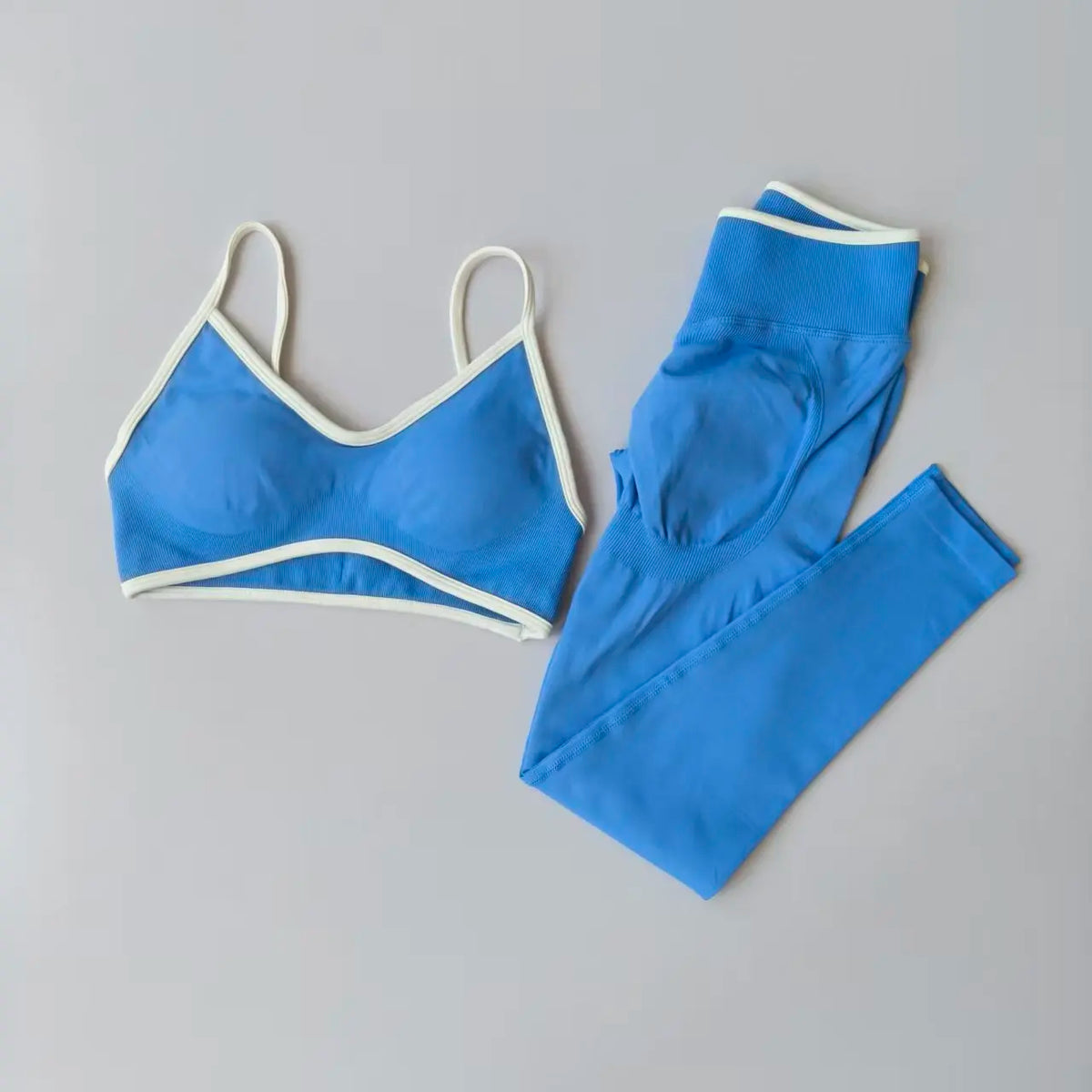 Conjunto Deportivo Mujer 2 Piezas – Top + Leggings
